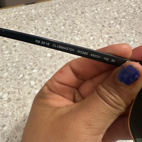 Ray BAN CLUBMASTER CLASSIC LIKE NEW ! UNISEX 
FITS FOR SMALL HEAD …lol - Picture 6 of 10